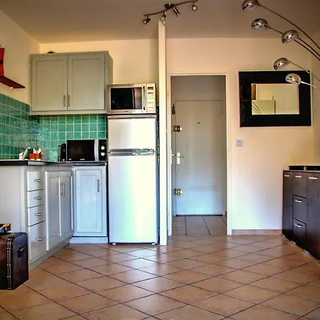 Superbe T2 A Seulement 100 Metres De La Apartment *