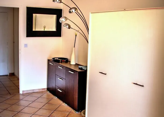 Superbe T2 A Seulement 100 Metres De La Apartmán La Ciotat